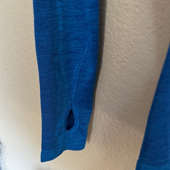 Nike Dri-FIT Women’s Blue Long Sleeve Athletic Top Size S - Picture 4 of 4